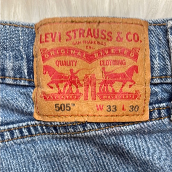 Levi's Men’s 505 Regular Fit Jeans, 33x30 - Picture 13 of 14